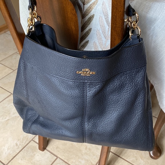 Large Coach three compartment shoulder bag in deep gray. Gold logo and hardware. - Picture 2 of 4
